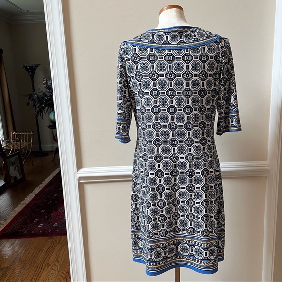 Max Studio Lightweight Pattern Dress - Picture 3 of 6